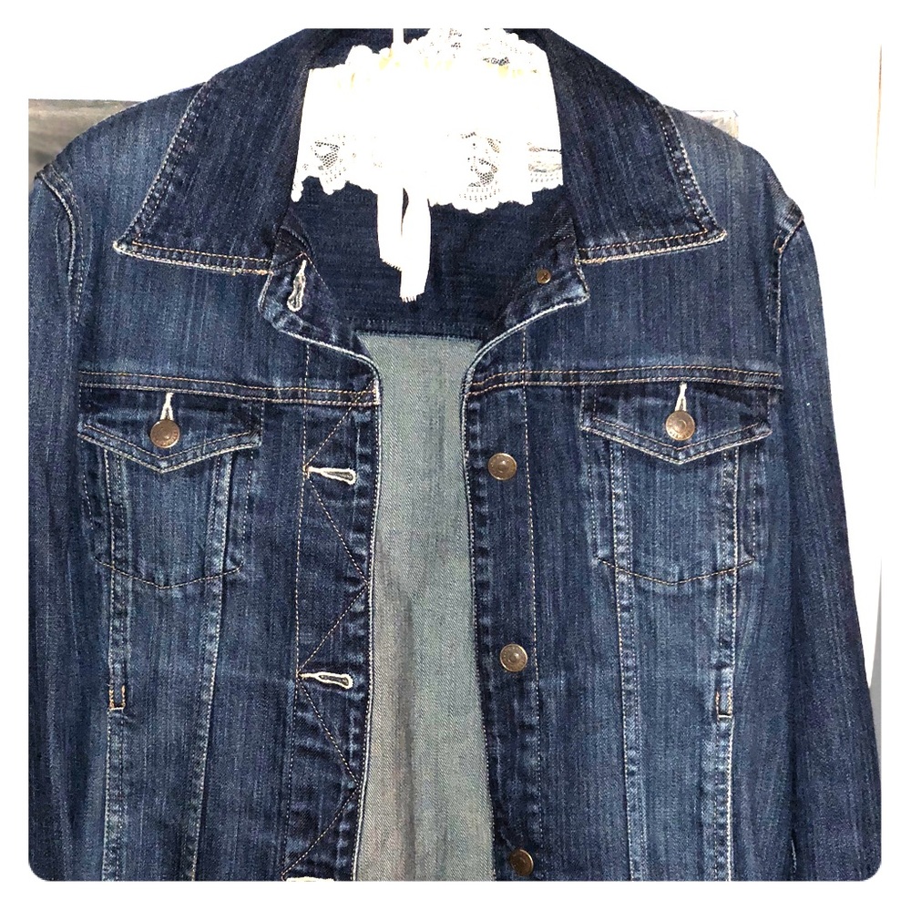 Eddie Bauer jean jacket M😍